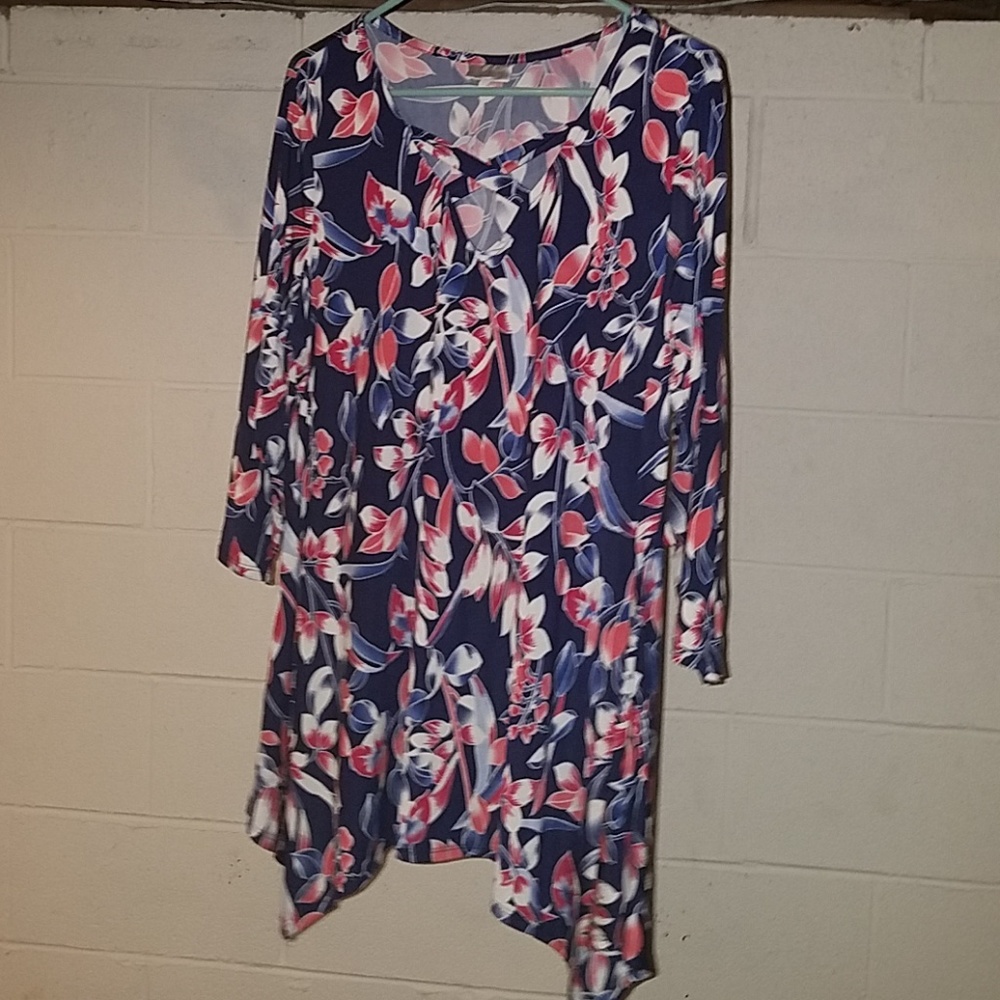 Floral Quarter sleeve shirt